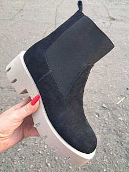 Ботинки Viscala 27917 чёрн/VL. беж деми в магазине Фонтан Обуви