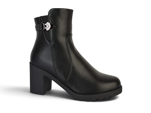 Ботинки Okshoes 501 black в магазине Фонтан Обуви