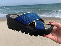 Шлепанцы Gurkem W777 blue-gold в магазине Фонтан Обуви