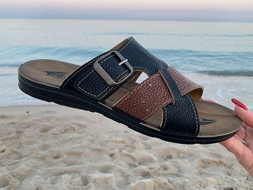 Шлепанцы Demur MKN6835 black-camel в магазине Фонтан Обуви