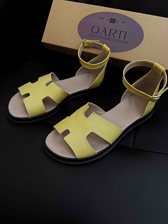 Босоножки 0192 жовта шкіра в магазине Фонтан Обуви