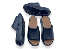 Шлепанцы Rai Shoes 2501 чорний в магазине Фонтан Обуви