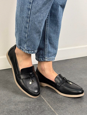 Туфли Arto 365 чор.к в магазине Фонтан Обуви