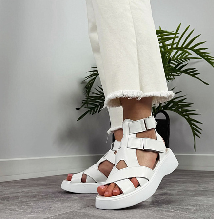 Босоножки Arto 175 біл-к в магазине Фонтан Обуви