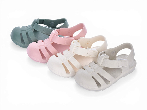 Босоножки Yzy SP11180 mix в магазине Фонтан Обуви